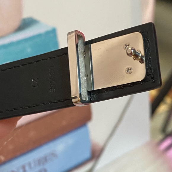 COPY - COPY - Louis Vuitton Slim Leather Bracelet Adjustable
Size - Picture 9 of 12